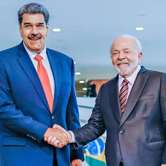 Renatodiedrick's tweet photo. Democracia pra você é a ditadura né? Aí você apoia o seu amigo narcotraficante https://t.co/a5EFqcyggO