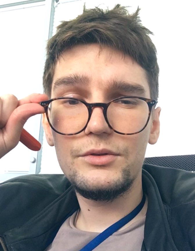 #ваняцест

Выходи за меня!

                                                           А что там…
                                                            за тобой?