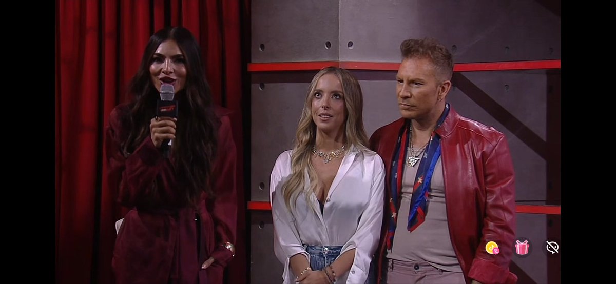 MagyAngier's tweet image. Presentación oficial de Zerboni y su pareja para el nuevo reality de Univisión-Televisa  #ApostaríasPorMí