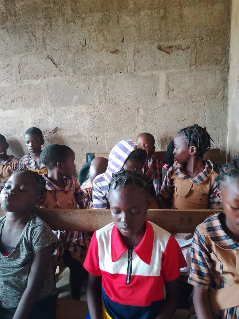 adewolaadekunl1's tweet photo. @Robynsmsmh7 @Ch90546Change Every child deserves a chance 📚✨
Orphaned children are counting on kind hearts to stay in school and have food on the table. Your support today can turn struggle into hope and dreams into reality.
Give now:
https://t.co/FjZLVCLfaf
#HopeThroughEducation #StandWithOrphans https://t.co/ENjocco0E4