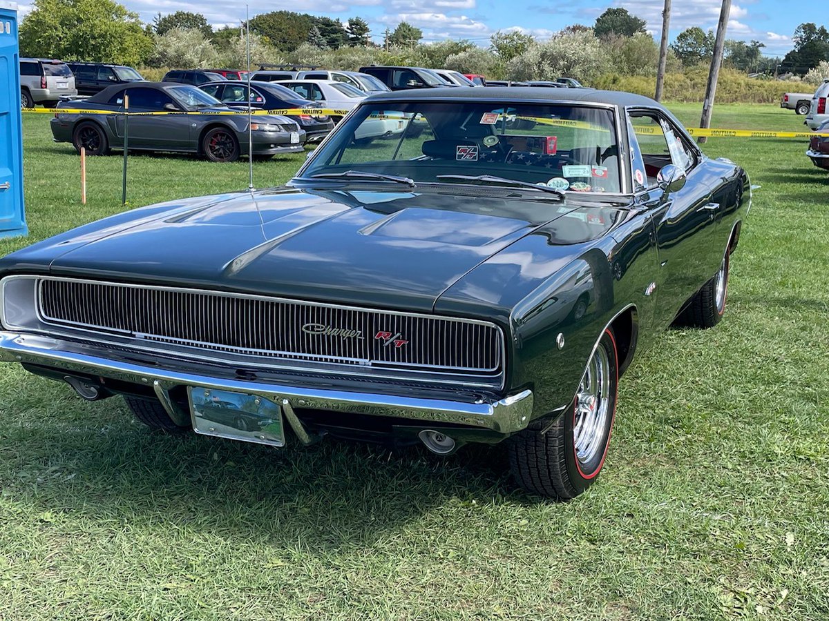 Transporting your classic car is a delicate process. Learn about the #steps and #considerations by checking out our blog: classicautoadvisors.com/.../classic-ca…
#cartransportation