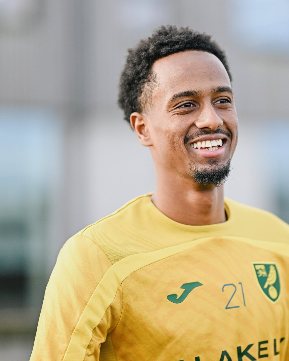 NorwichCityFC's tweet photo. Enjoying Norfolk 😄 https://t.co/R1UTKk2nz4