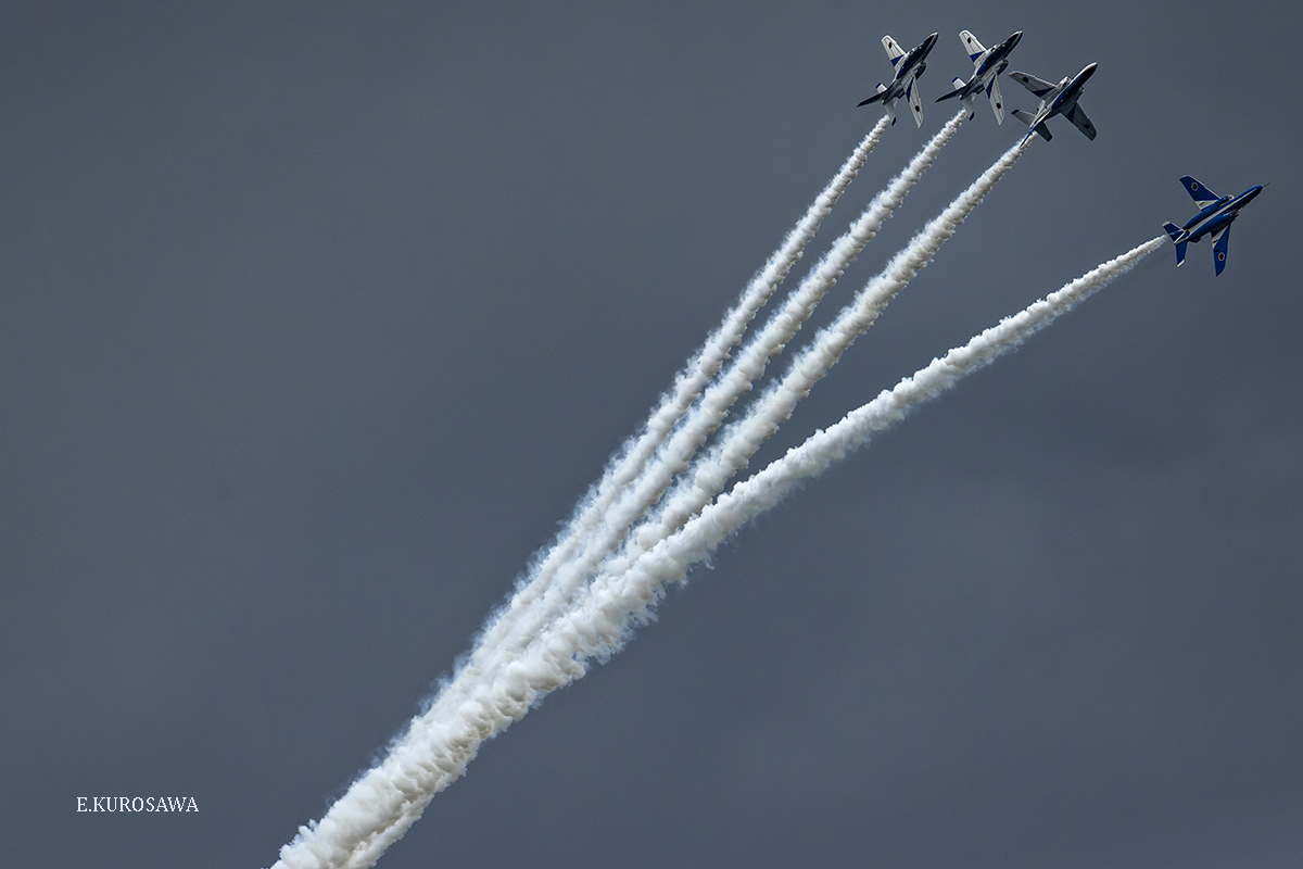 今日の一(三)枚～～2168 空、光、雲、 ブルーインパルス。 2026/1月8日撮影