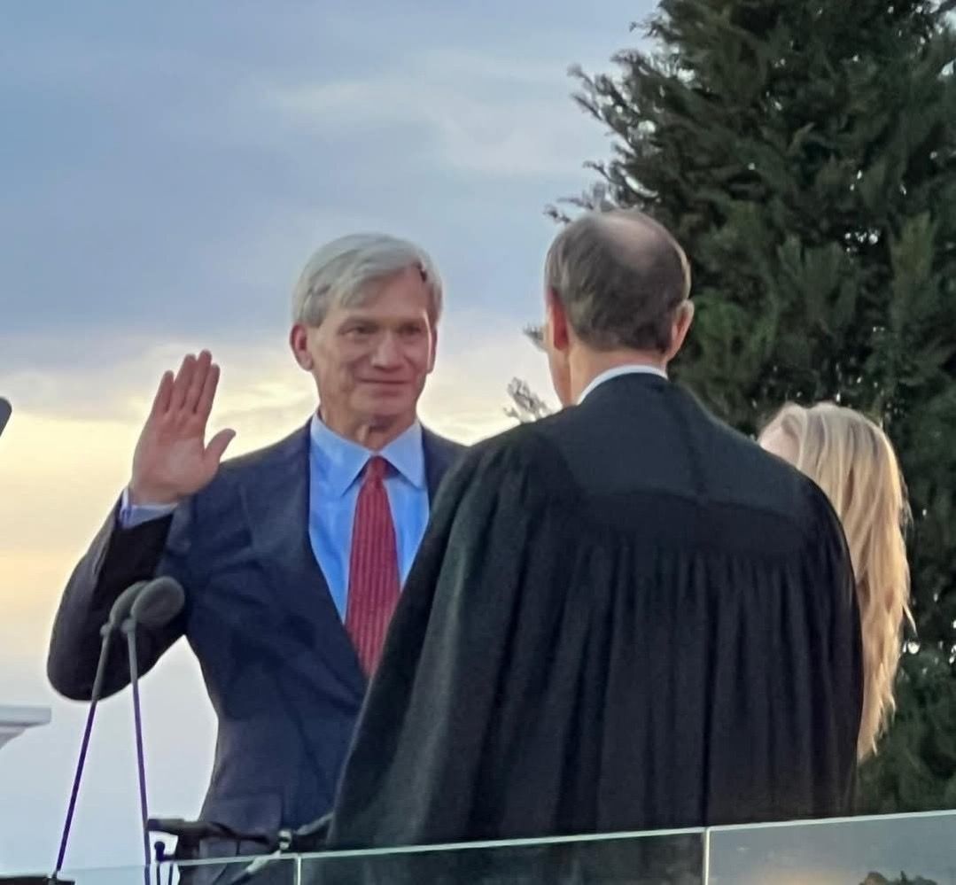 CommTemple's tweet image. This photo was taken two years ago today at the Louisiana Inauguration ceremony. 
𝗜𝘁 𝗶𝘀 𝗺𝘆 𝗵𝗼𝗻𝗼𝗿 𝘁𝗼 𝘀𝗲𝗿𝘃𝗲 𝗼𝘂𝗿 𝗴𝗿𝗲𝗮𝘁 𝘀𝘁𝗮𝘁𝗲 𝗮𝗻𝗱 𝘁𝗵𝗲 𝗽𝗲𝗼𝗽𝗹𝗲 of Louisiana.