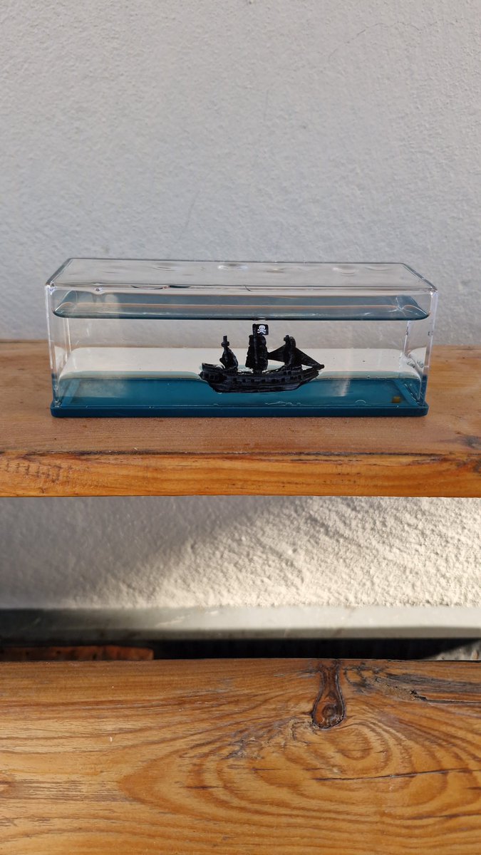 Bu gemi de battı zaten