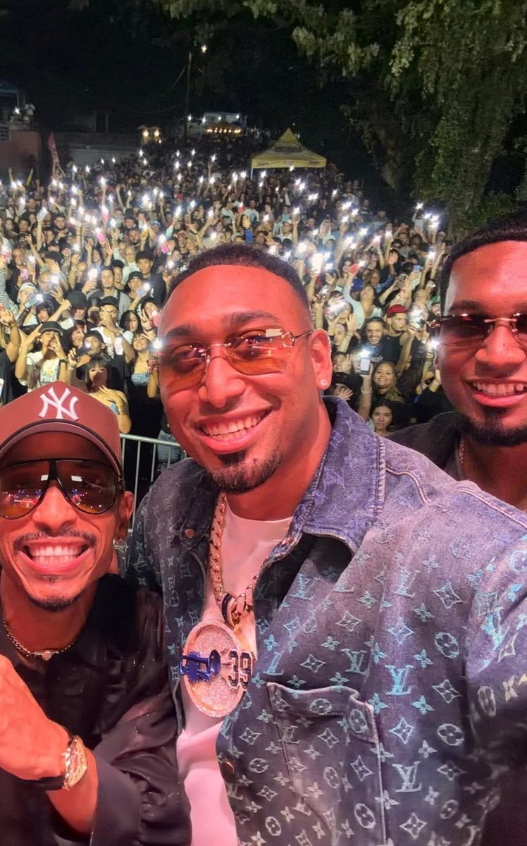 MetsStitches's tweet image. Grok - Show me today's Benedict Arnold....

----