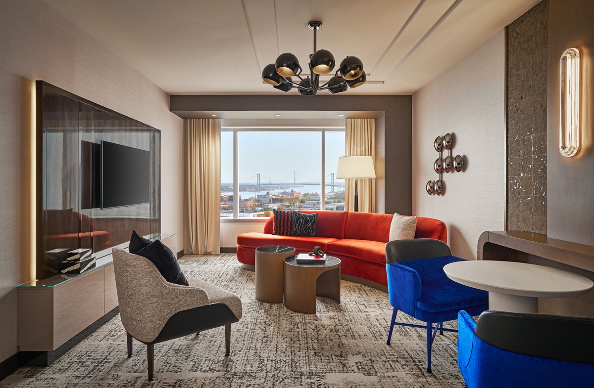 NehmerHVSDesign's tweet photo. We had the pleasure of providing Interior Design services for the suites at MGM Grand Detroit. This renovation was a part of a $20-million investment to enhance the guest experience. The design for the suites is vibrant, luxurious, and tailored. https://t.co/WnlMv2hiK9