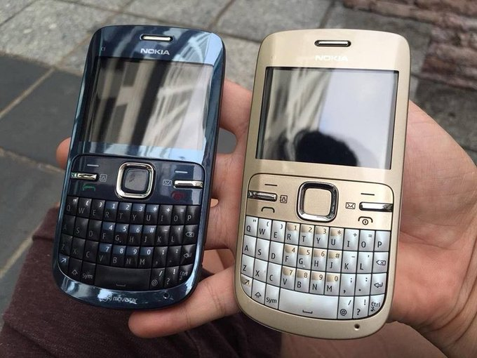 barbie_context's tweet image. un iphone nunca va a tener este aura