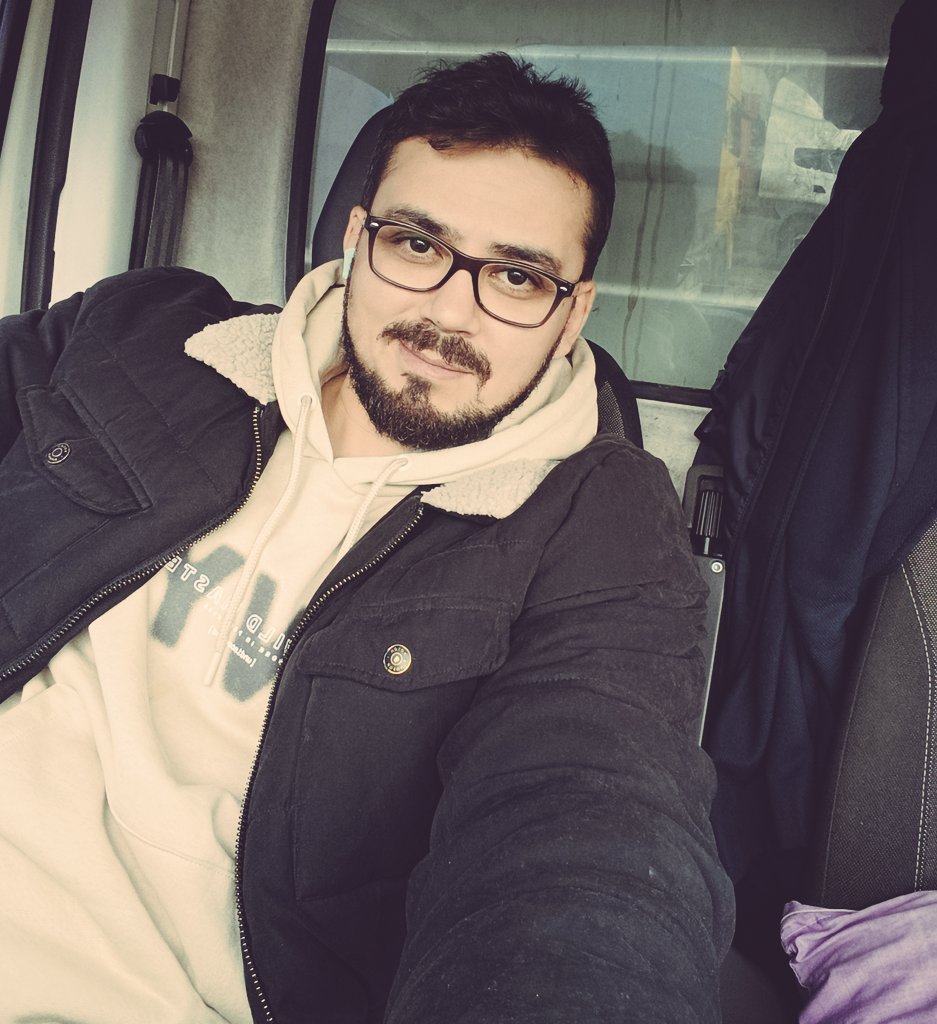 İşin gücün arasında 10 saniyelik asayiş berkemal #tbt si. 
Gerçek yüzümüz =🥴😠🫤😳