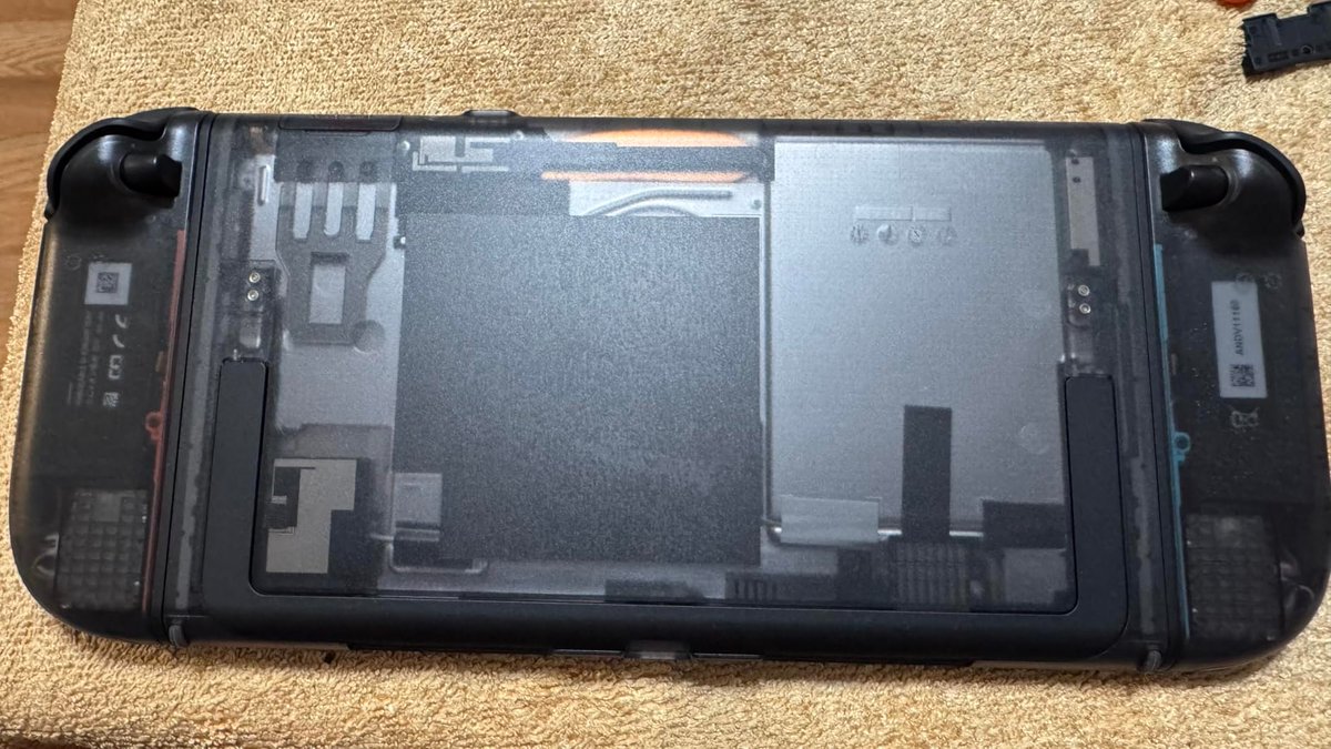 Nintendeal's tweet image. FYI 🚨 there are lots of options on Amazon for customizing your Switch 2 Joy-Con (from eXtremeRate -- known for high quality)

Translucent (including glow in the dark): amzn.to/3LvZvhQ

SNES: amzn.to/49L4S68 #ad

Lots more options: amzn.to/4jC5HBQ