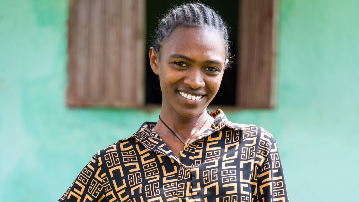 ProjectMercy's tweet image. As part of our community #health initiative, Haymanot serves a vital role in improving the vitality of the thousands we serve in rural #Ethiopia. Read more about Haymanot on our website: projectmercy.org/news/bringing-…