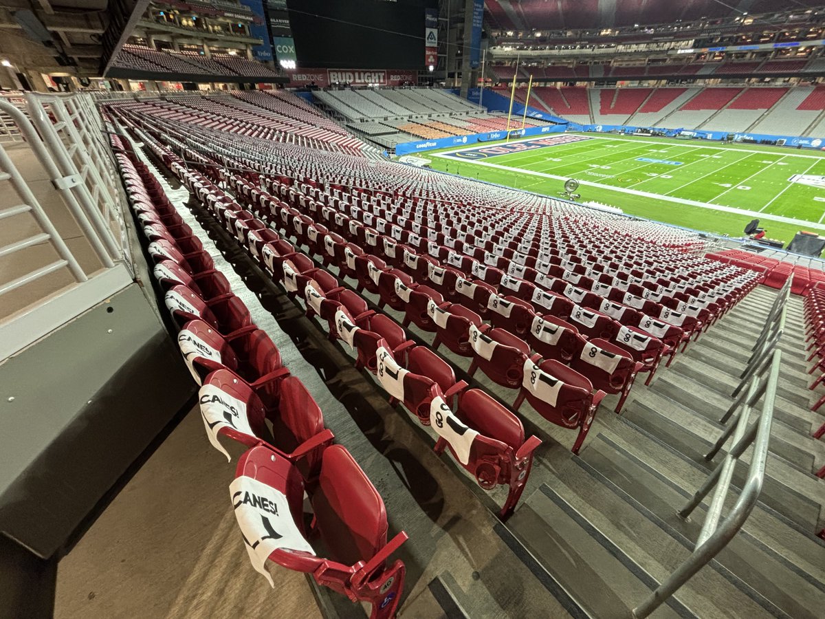 CanesFootball's tweet image. Ready to welcome our Canes Family to Arizona! 💪

#GoCanes | @CFBPlayoff