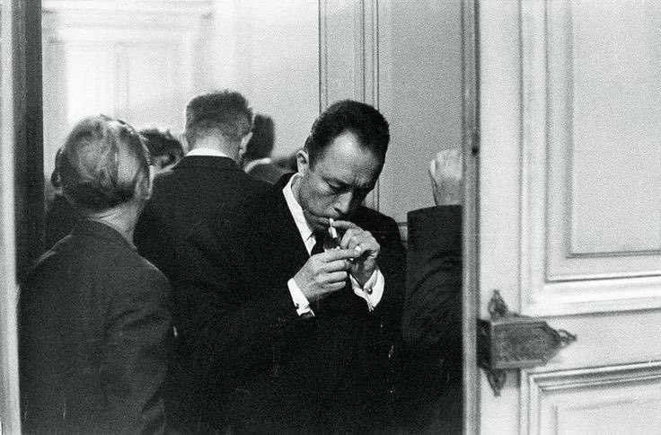 "Kışın ortasında, içimde yenilmez bir yaz olduğunu öğrendim."