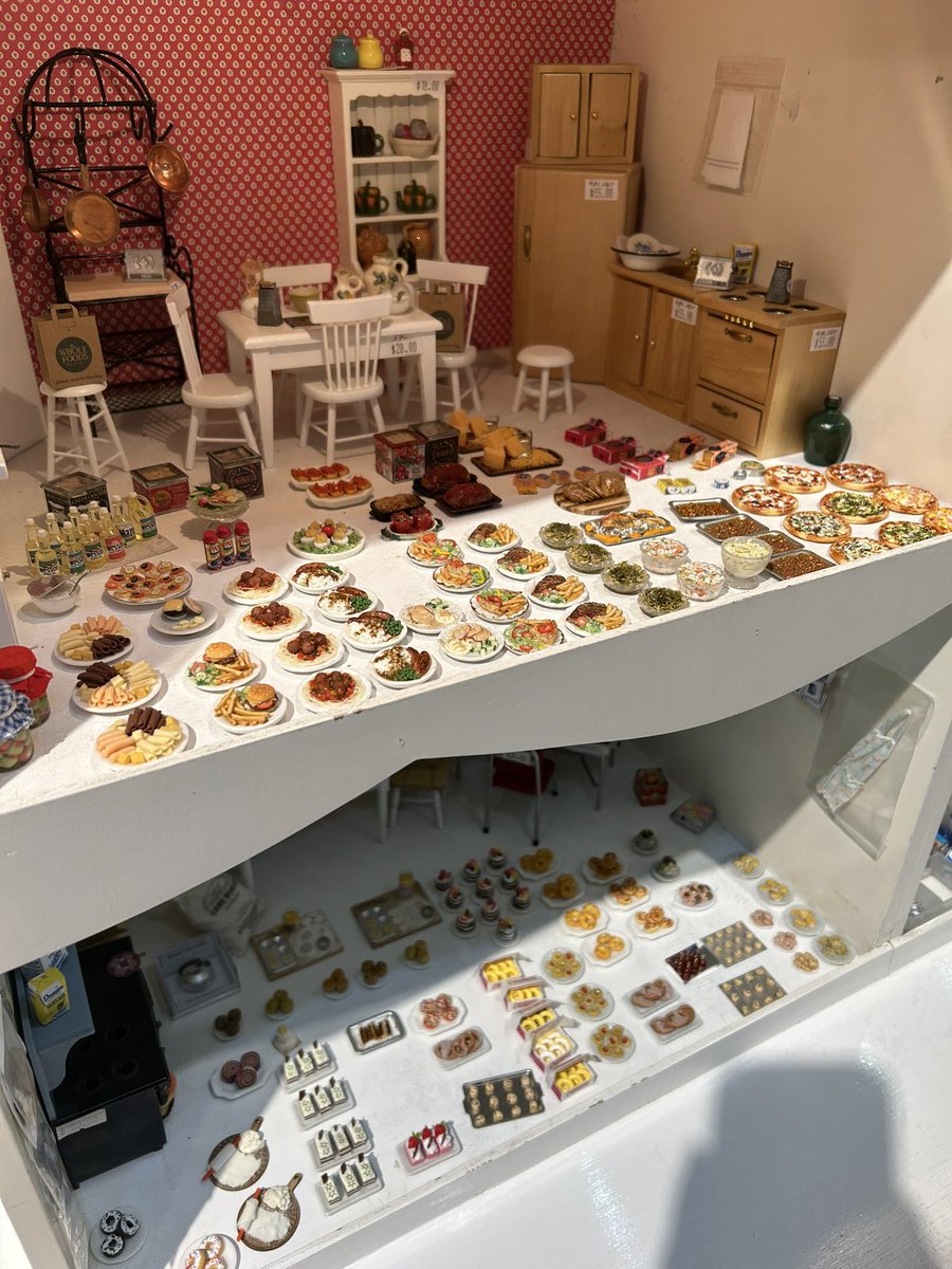 bittersexyhag's tweet image. gonna start a thread of awesome and also dumb stuff i happen upon in the beautiful city of new york #curious