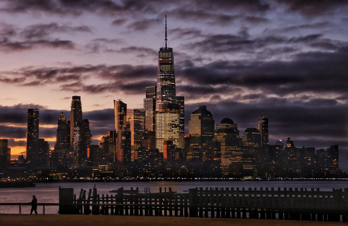 GaryHershorn's tweet image. Views from Hoboken, NJ of the sun rising in New York City, Thursday morning #newyorkcity #nyc #newyork #sunrise #hoboken