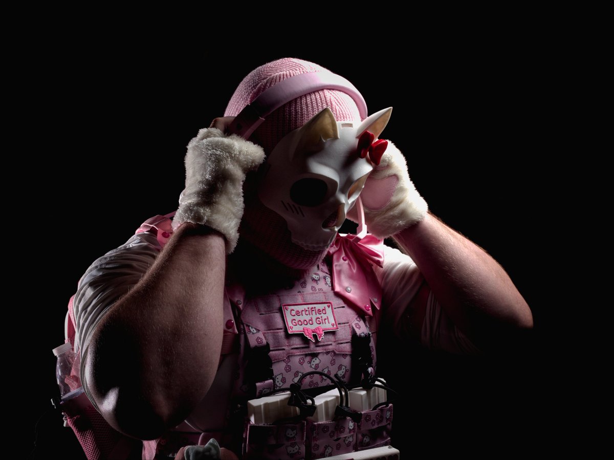 PaladinPWs's tweet image. Imagine getting smoked by the Hello Blicky 💖 

#SimonGhostRiley #cosplay