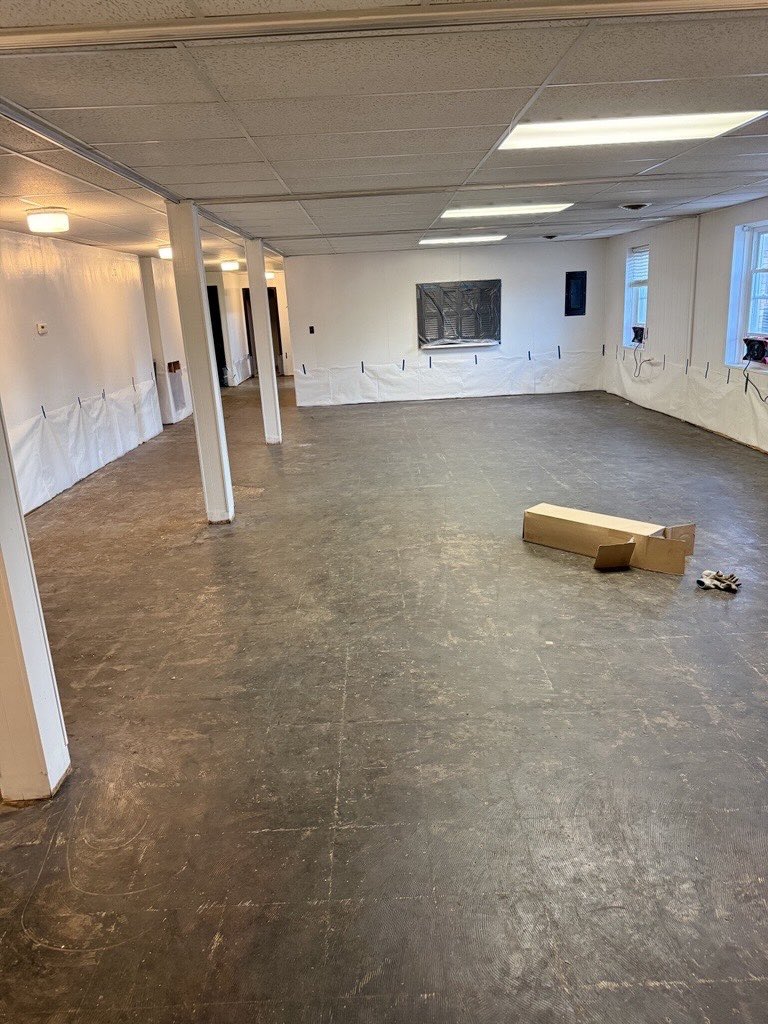 CallEliteEnv's tweet photo. From start to finish—done the right way! This project involved a full mastic removal in Kentucky, showing each phase of the process: before, during chemical mastic removal, careful hand scraping to prevent friability, and the finished result.

#masticremoval #industrialservices https://t.co/B5XSz0xfUS