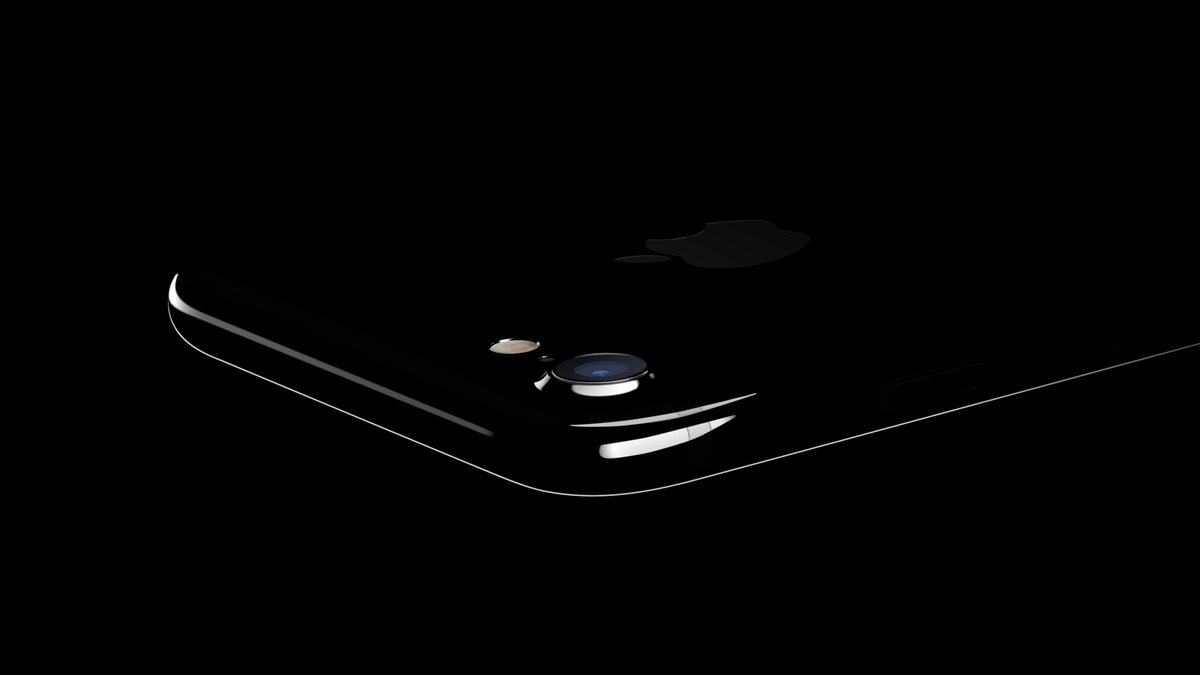 privatetalky's tweet photo. In 2016, Apple may have made the best-looking phone in history, the Jet Black iPhone 7. https://t.co/lDY3EnriBi