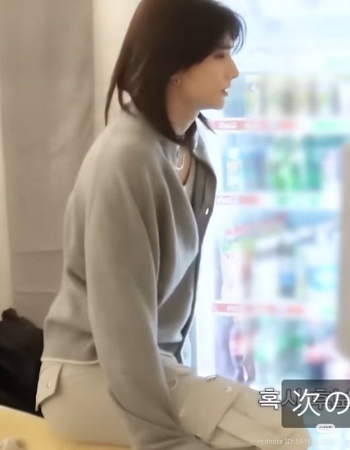 hhyunprint's tweet image. wife