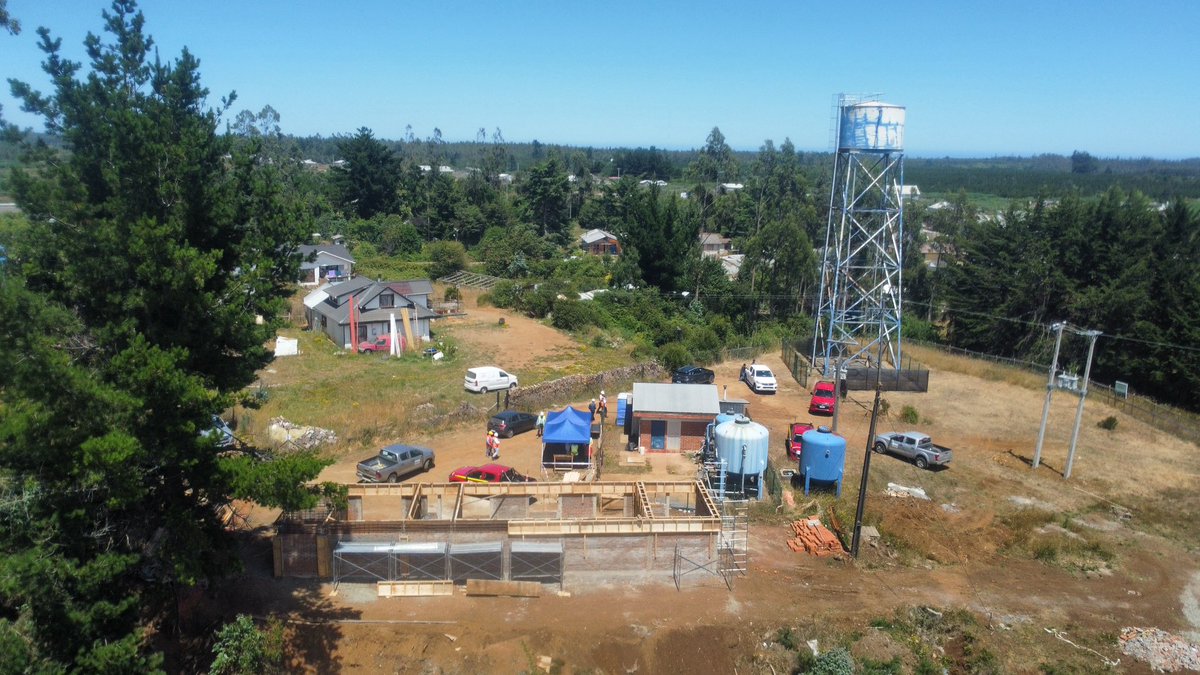 MOPBiobio's tweet photo. ¡Gran noticia para Lebu! 
Ya iniciamos las obras de Mejoramiento y Ampliación del Servicio Sanitario Rural Pehuen.
💰 Inversión DOH: $10 mil millones.
👥 Beneficiados: +6.000 vecinas y vecinos.
Seguimos trabajando por mejorar el acceso al agua en zonas rurales. 💧 https://t.co/O5BoGcSyCe