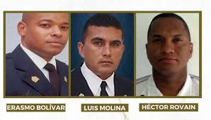 Ellos son los policías metropolitanos: Erasmo Bolívar, Luis Molina y Héctor Rovain. 

Los primeros presos políticos de Chávez y posteriormente de Maduro, desde hace más de 20 años.

Nada repara los años sin abrazos. Pero la libertad los vuelve posibles. 

¡#QueSeanTodos!