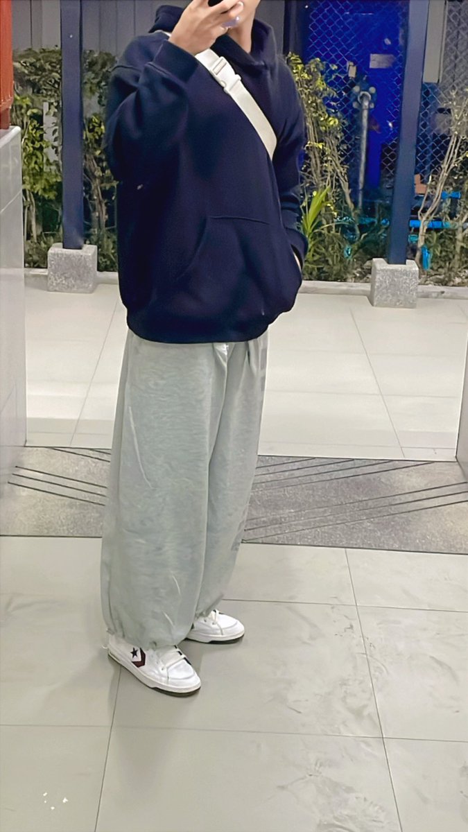 RopZed's tweet photo. หนาว 🥶🧣
#ขอนแก่น  #kku https://t.co/0ALKECPGob