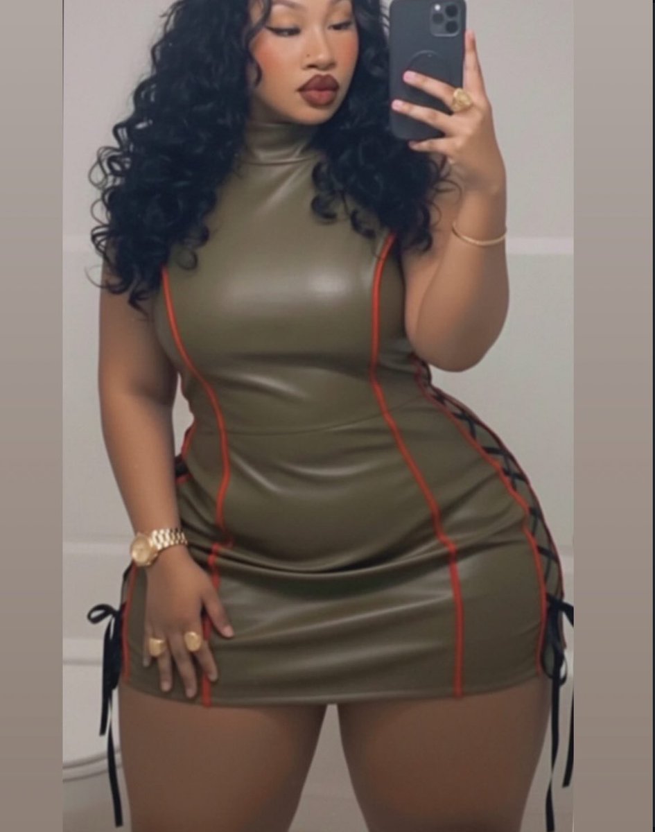 Blaccallure's tweet image. Curved around the edges 😉