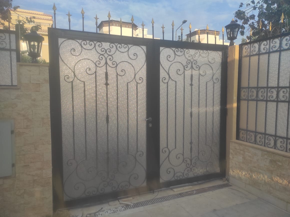 CladdingCompany's tweet image. 🔹 ألواح بولي كربونيت من شركة بريق  القوة، الشفافية، والعزل المثالي 
لو بتدور على حل عملي وعصري للتغطيات، الإضاءة الطبيعية، أو الحماية من العوامل الجوية 
📞 تواصل  واتساب: 
01127056011
#البولي_كربونيت
#ألواح_بولي_كربونيت
#بولي_كربونيت #مواد_بناء
#تشطيبات #مقاولات
#بناء_وتشطيب