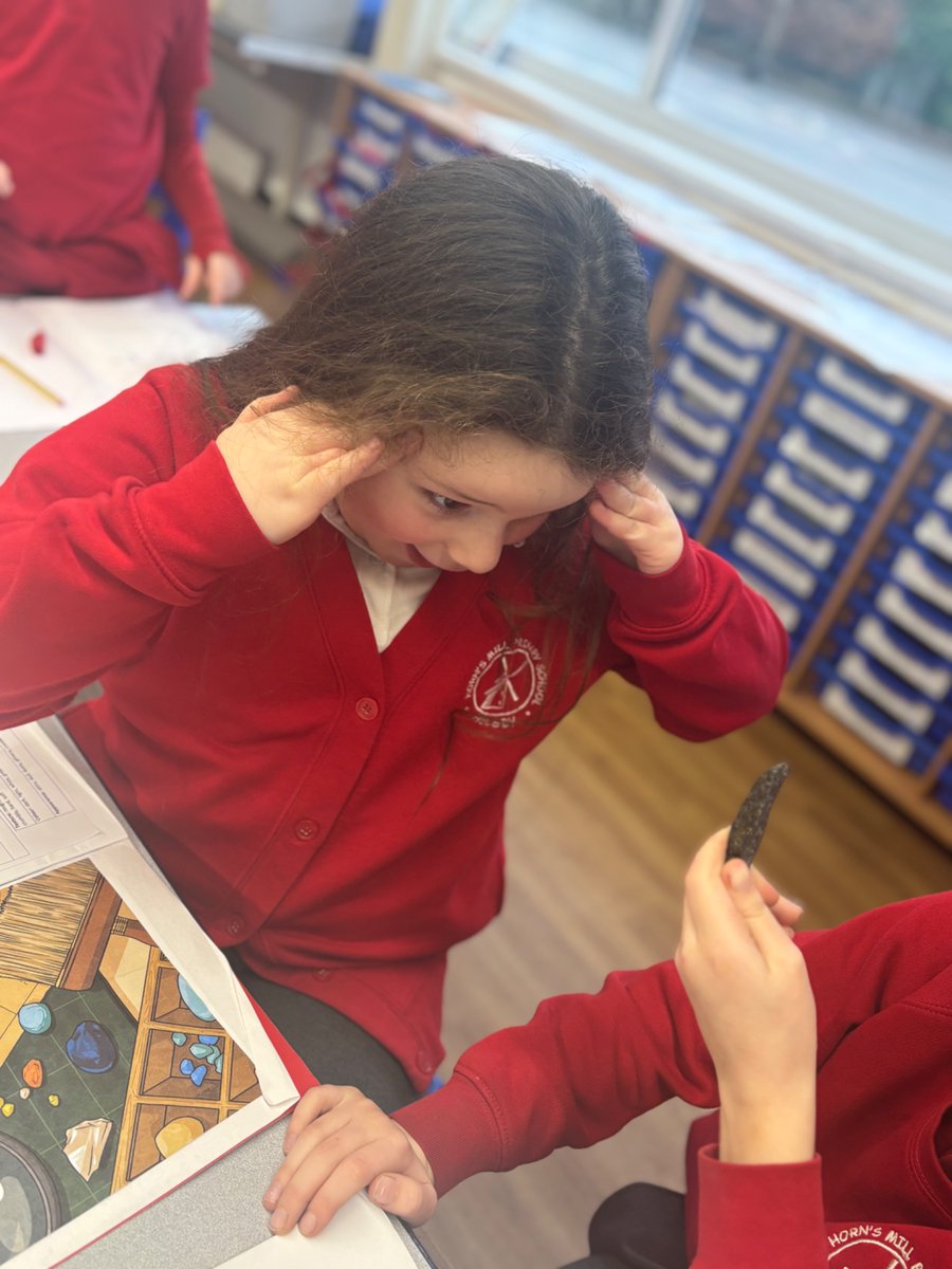 HMillSchool's tweet photo. Team 3 are enjoying their first science lesson all about rocks. They explored some new vocabulary and become rock detectives for the afternoon! #scientistinthemaking 🔍 https://t.co/MYcAYpnMkv