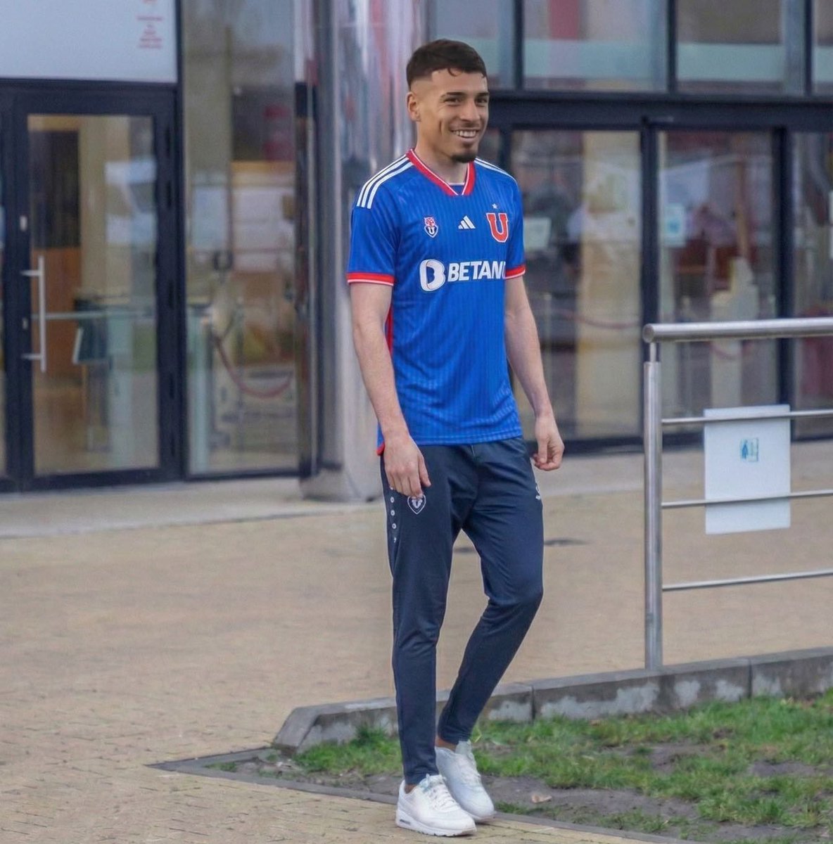 Sonic Vascaino ✠ tweet media