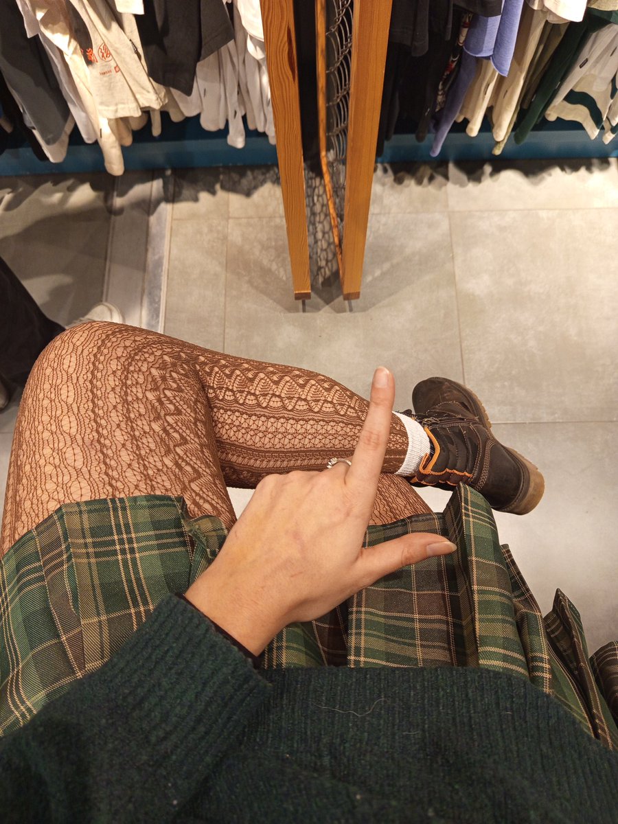 GoddessArinaa's tweet photo. Byłam w galerii więc to idealna okazja by oddać to co dzisiaj wydałam 🥰
Paragony do zwrotu: 
110 zł
62 zł
80 zł 
64 zł 
Przyjmuje od 30 zł ✨🥰
Wasza mommy chce byc dzisiaj rozpieszczona 🤭 https://t.co/tKbfRoI6R7