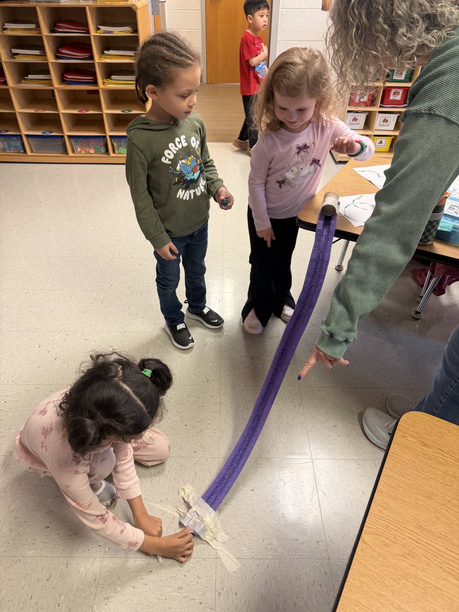 STEMTania's tweet photo. From roller coasters to gardens to Stop Motion and more, these @duewest_es pioneers were engaged in STEM learning all around! π’π±π» What an awesome day of curiosity, creativity, and hands-on learning! #STEMCobb https://t.co/Vx5autCDBA