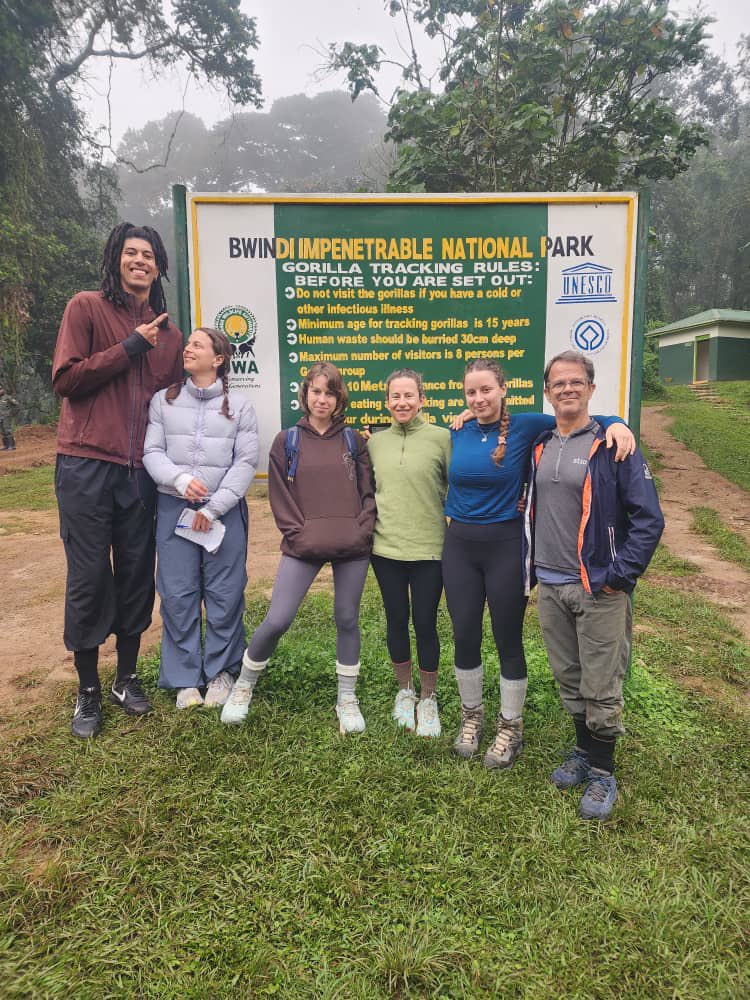 Gorilla Trekking in Uganda 🇺🇬