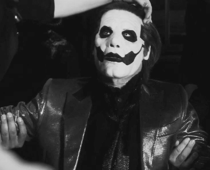 gothcopia's tweet image. Petting him because he's a good lil rat man