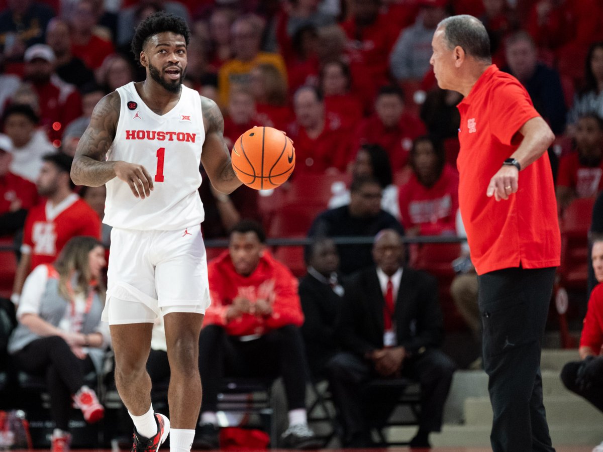 ChrisYBaldwin's tweet image. University of Houston coach Kelvin Sampson on managing his team: "I don't think I've talked to a parent in five years. Or more. I just don't deal with that. Now they all have tremendous influence on their children because it's their child.

"But I've always tried to coach these…