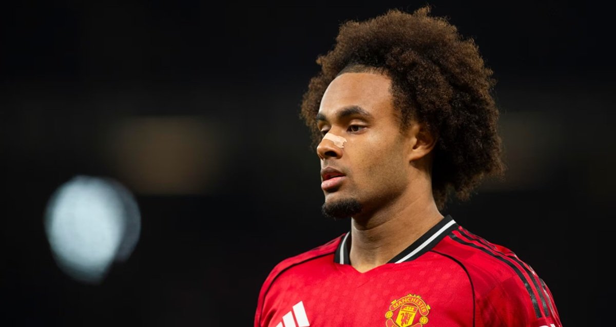 g_iallorossi's tweet image. Passi avanti anche per Joshua #Zirkzee nella giornata di oggi: contatti vivi col giocatore, accordo con il Manchester United per un riscatto a 38 milioni. Si aspetta solo il via libera del club inglese. #CalciomercatoRoma 🟡🔴

➡️ shorturl.at/VQGJo