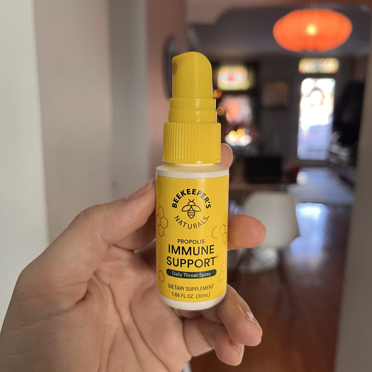 rebekah_e_s's tweet image. I woke up with a sore throat a few days ago and panicked because I don’t want my 8 month old to get sick. I used this every four hours and it just….went away