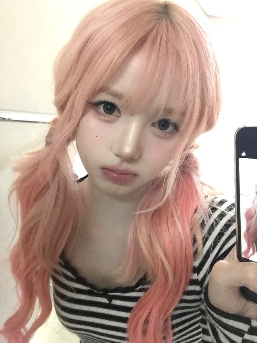 idnttud6's tweet image. The two most waited makeup tutorial on kpop twt : 
#cheongmyeong #chaewon