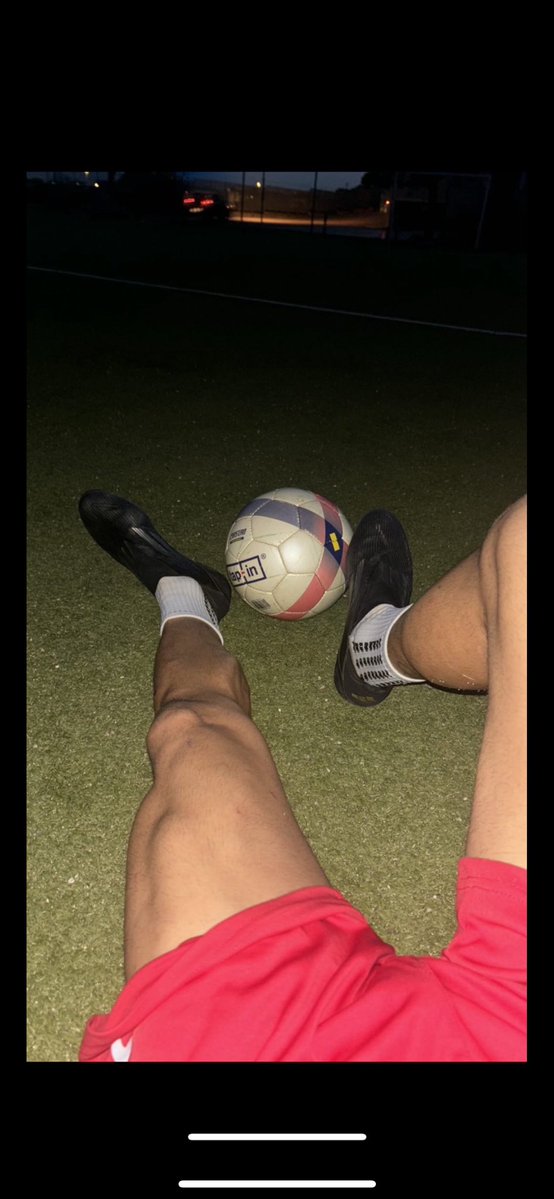 KingDiego0909's tweet image. Retweet, wenn du die Chance willst, mich persönlich zu treffen - meine Füße werden genau wie im Video aussehen und erwarten, sauber geleckt zu werden
Cashmaster •Findom •Alpha •Bulge •Loser
Füßeriechen •Sklave •Cashandgo •Boss
Humanatm •Slave • Sklave •Stinkefüße