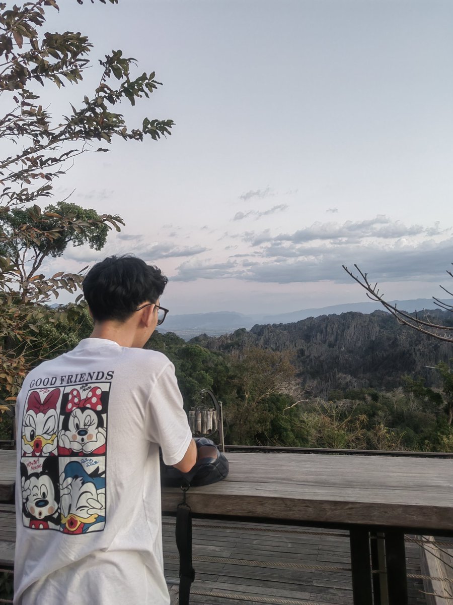 ຖ່າຍຄົນດຽວມັນກະຊິເຫງົາແນ່ຫັນລ້າ