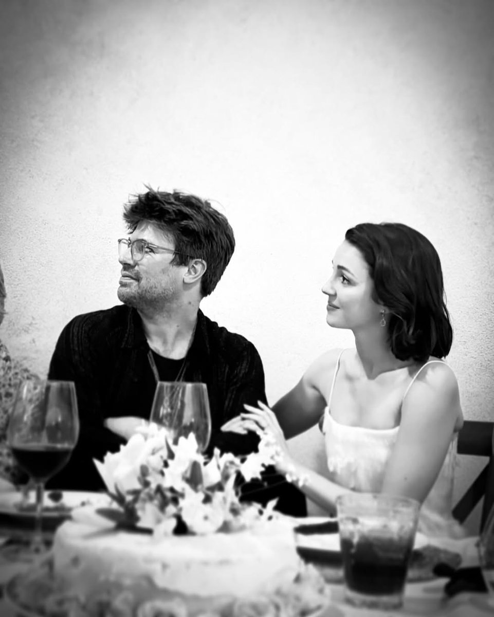 ellahuntfiles tweet picture