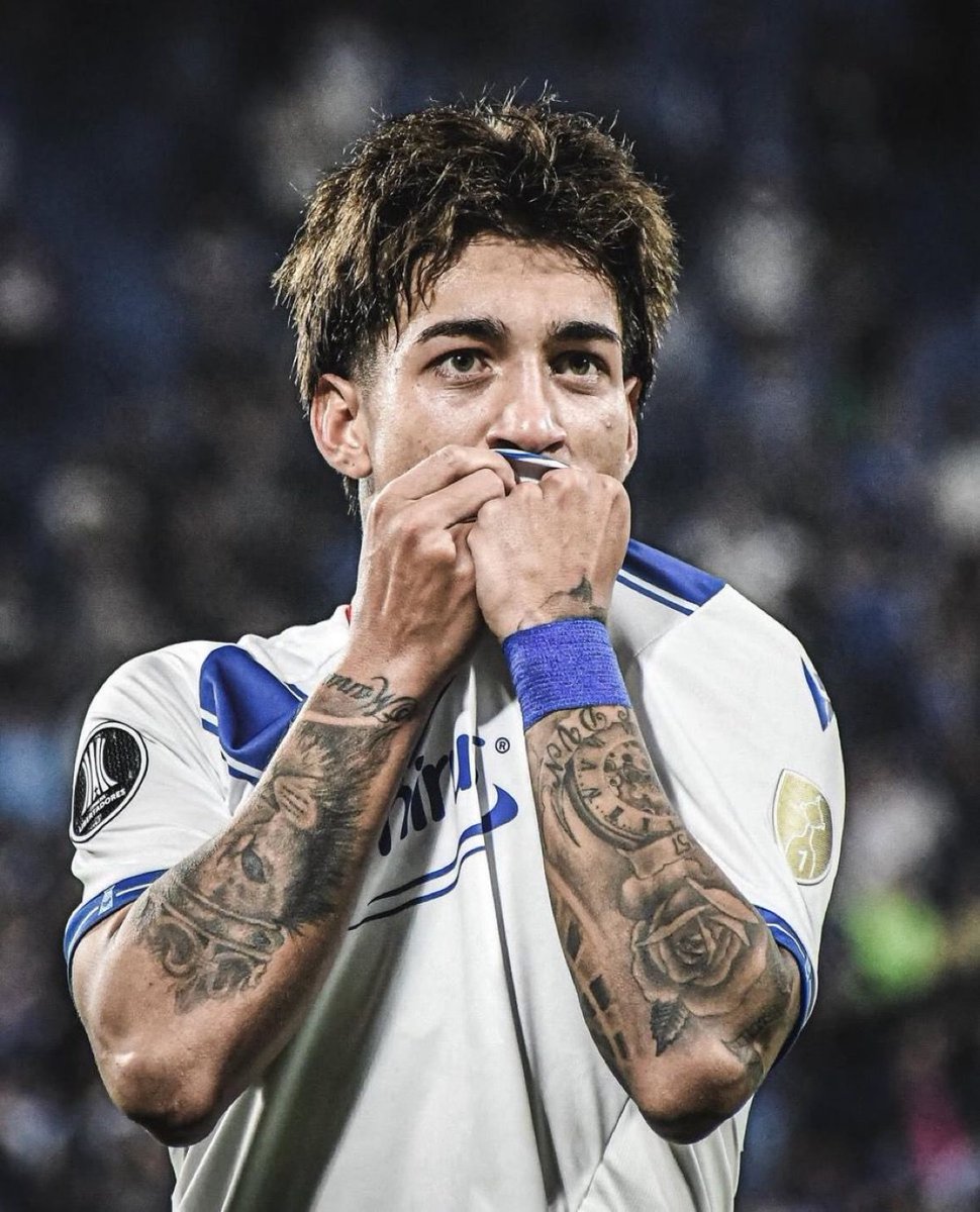 Sábado Vélez tweet media