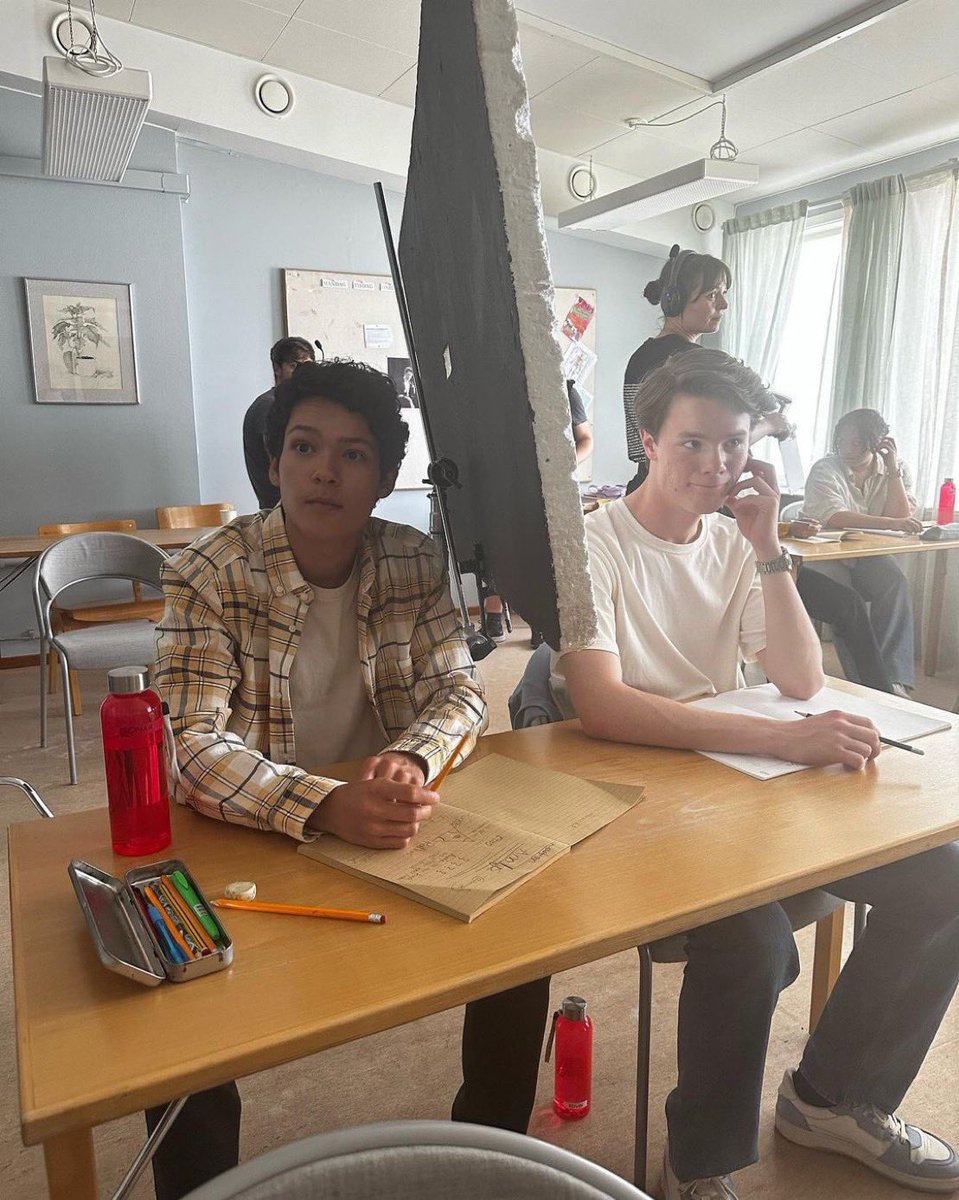 yousei_chen's tweet photo. I giggle every time when I remember they had to „separate“ Edvin and Omar for a moment because they had too much fun during filming 😂 https://t.co/PoeHM9vMPx