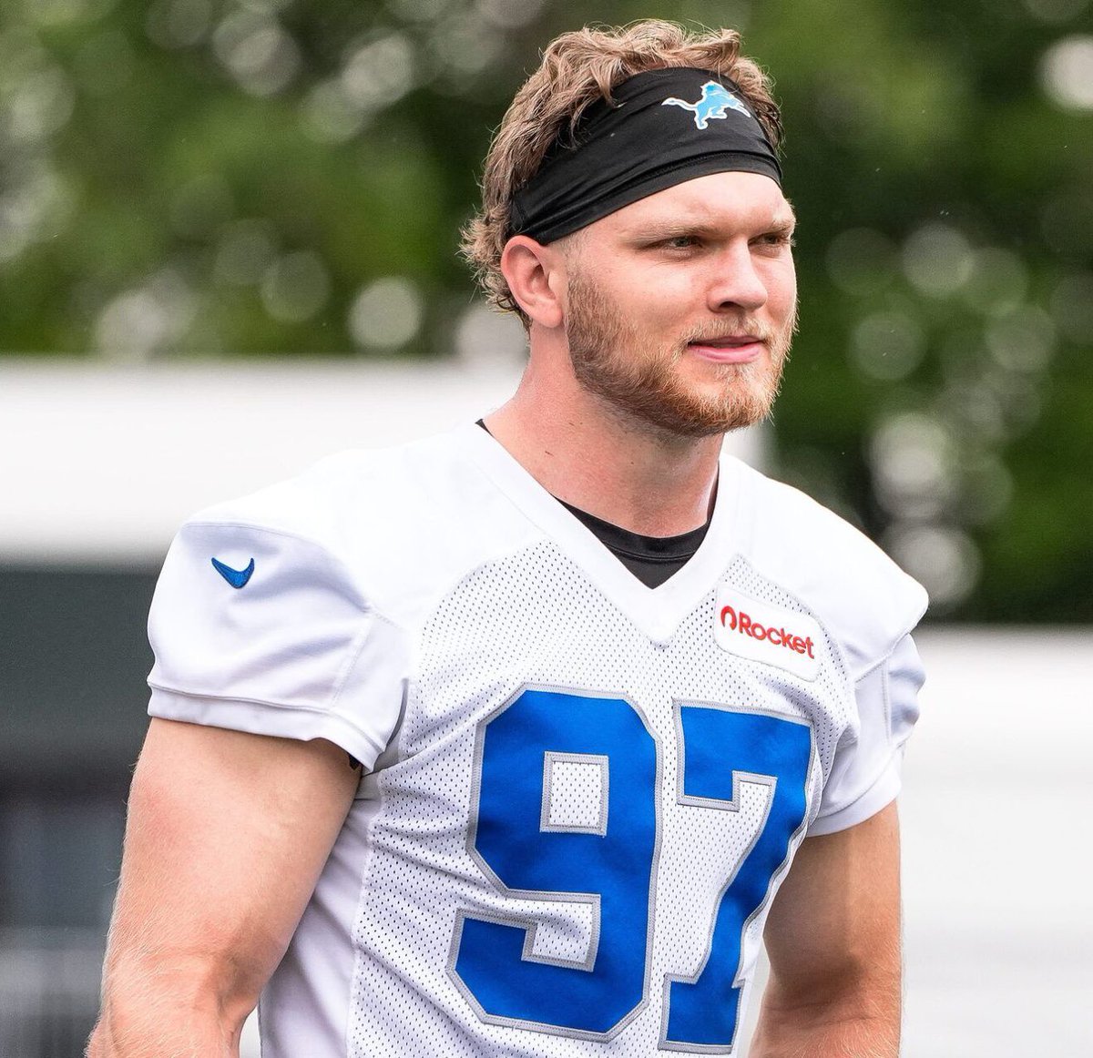 the_det_times's tweet image. The Lions approach to adding EDGE rushers will be a similar approach that they took last year, per Brad Holmes