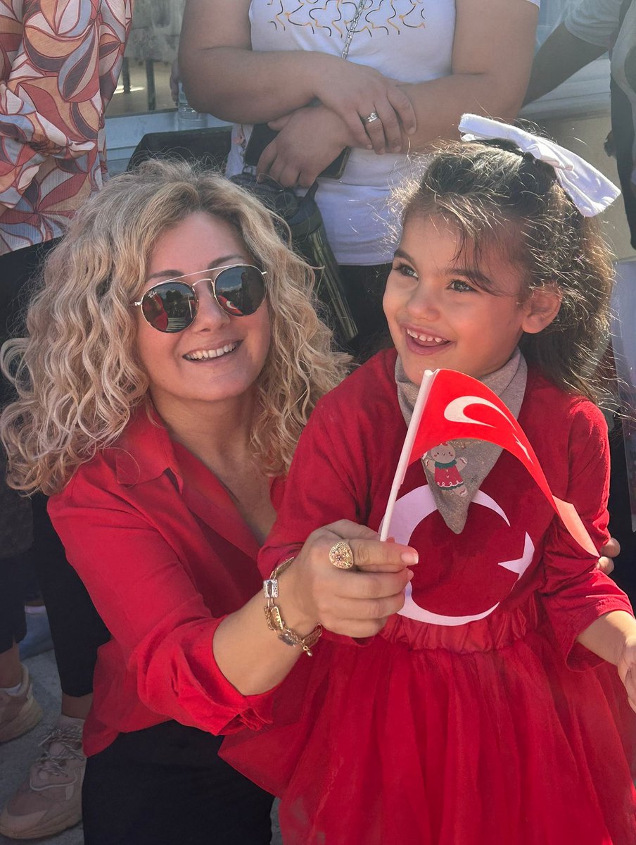 #EgitimisSusmayacak

Cumhuriyetten ve emekten yana Türkiye’nin en büyük sendikası olan Eğitim-İş’in resmi X hesabını hukuksuz bir şekilde kapatmak ile sendikal mücadelemizi susturamazsınız.
Eğitim-İş susmaz, susturulamaz!