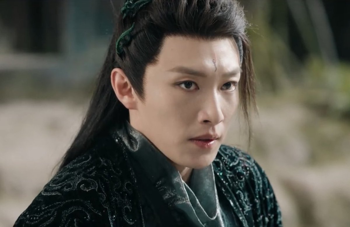 Dayummcup's tweet photo. Like QiongQi, AoHen and TengShe died so unjustly and the killer just walk away free like that??? 😭how is that even makes sense, the ending is not doing it for me, the writer really got lazy towrads the end, no likey #TheUncloudedSoul #HuWei #DaiXu #WangSen https://t.co/OBiD6Xfvx1