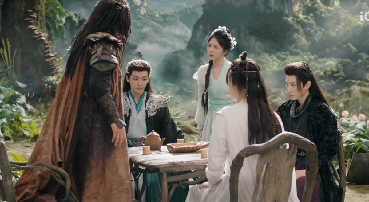 Dayummcup's tweet photo. Like QiongQi, AoHen and TengShe died so unjustly and the killer just walk away free like that??? 😭how is that even makes sense, the ending is not doing it for me, the writer really got lazy towrads the end, no likey #TheUncloudedSoul #HuWei #DaiXu #WangSen https://t.co/OBiD6Xfvx1