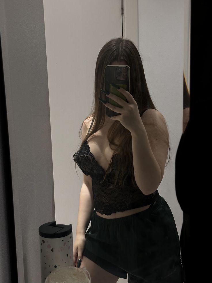 andervilson2's tweet image. كاش الرياض 
كاش يد بيد 
جاده الرياض 
جاده يد بيد 

مين فاضي يقابل..