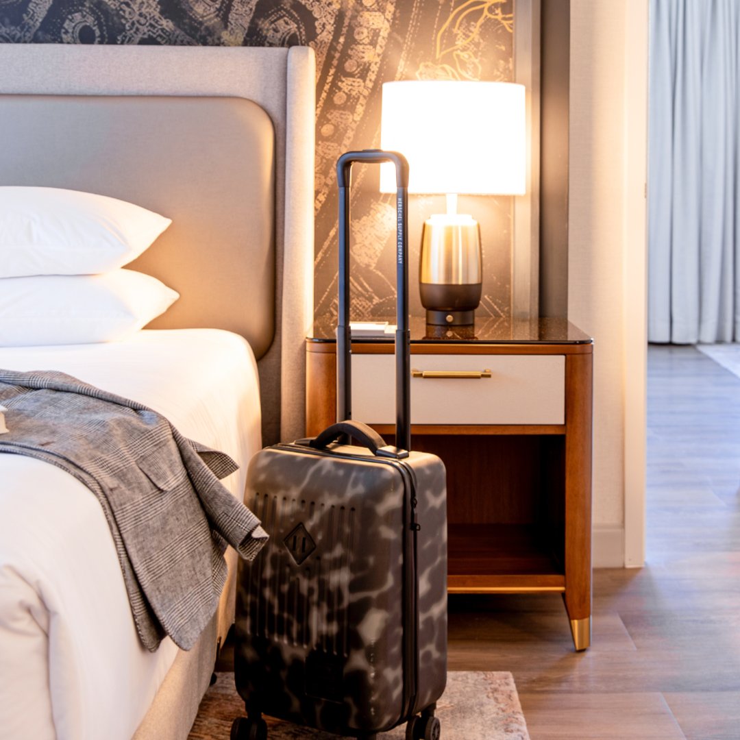 GrandHyattDC's tweet photo. After a day of travel or a full day ahead of exploring, this is where it all feels easy. Make Grand Hyatt Washington your home base. https://t.co/XEkB6li7ux