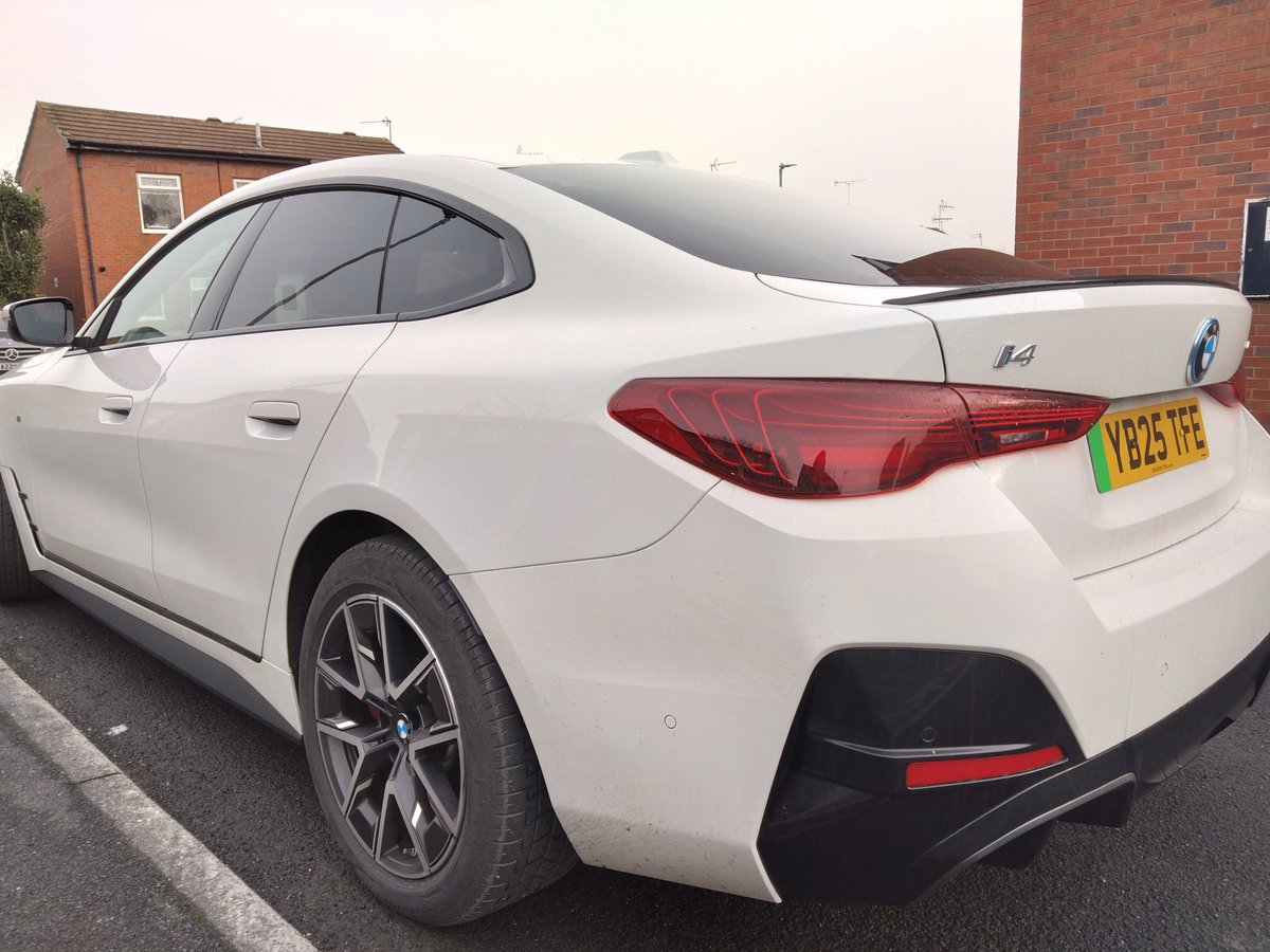 mjwalker_soft's tweet image. My new car! ウソ🙊
車のリコールがあったので持って行ったら、代車としてこれ貸してくれた😆😆😆
こんなことならドライブできる日に持って行ったらよかった😄